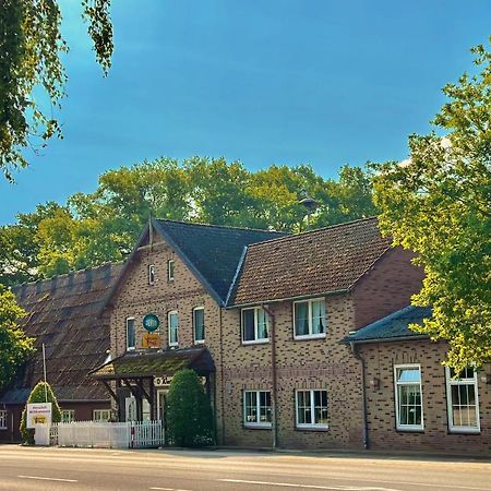 Landhotel Vessens Hoff Buchholz in der Nordheide Buitenkant foto