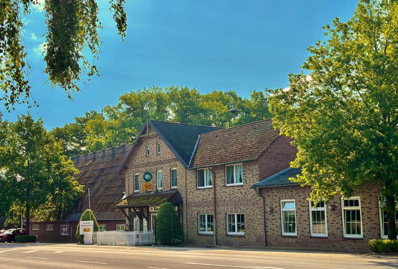 Landhotel Vessens Hoff Buchholz in der Nordheide Buitenkant foto