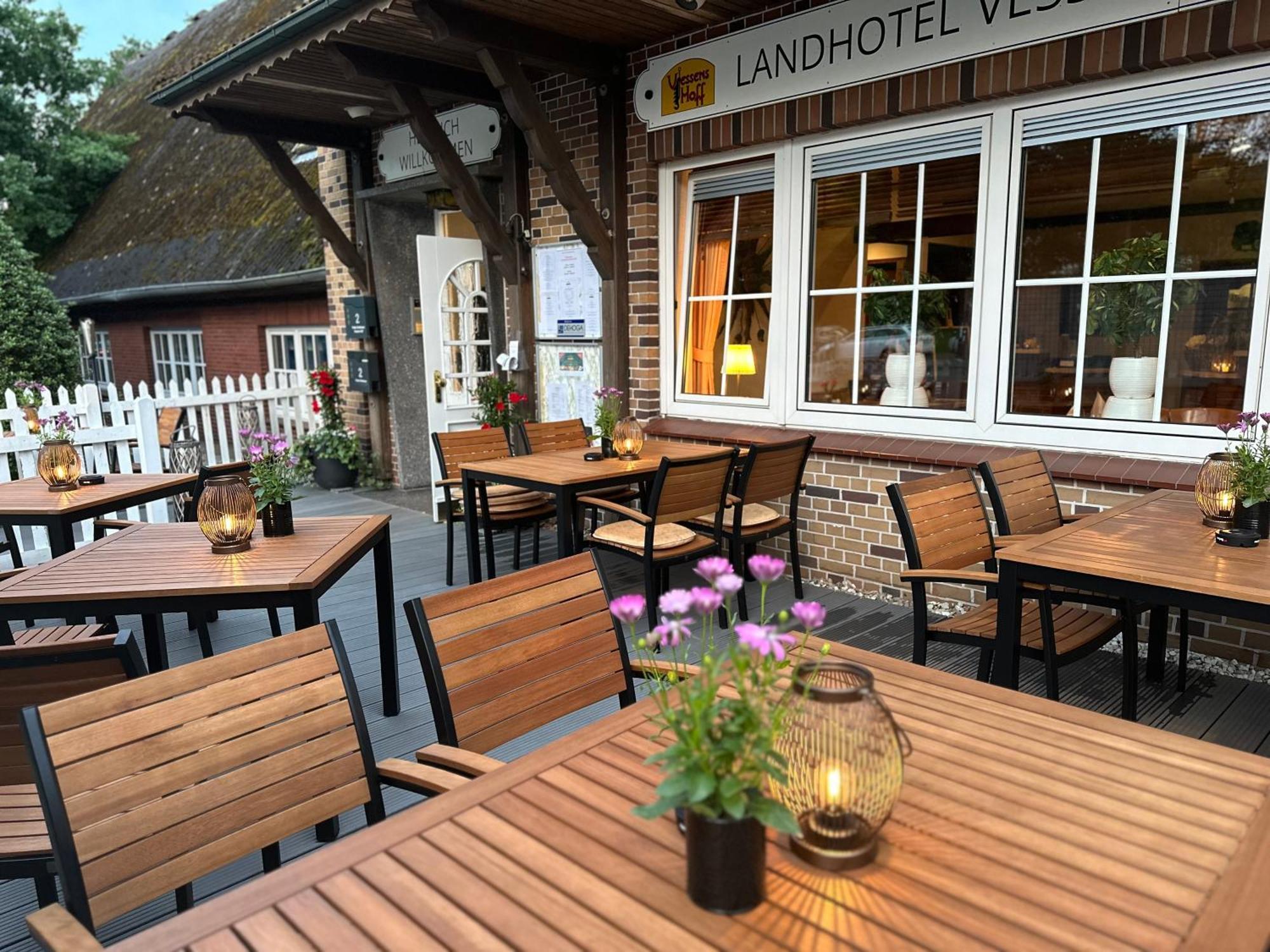 Landhotel Vessens Hoff Buchholz in der Nordheide Buitenkant foto